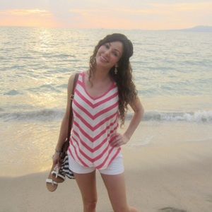 Meet your Posher, Cristina